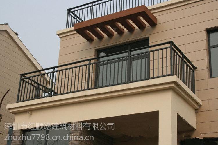 生产:锌钢阳台护栏,组装式楼梯扶手,锌合金栅栏,铁艺围栏,新型防盗网